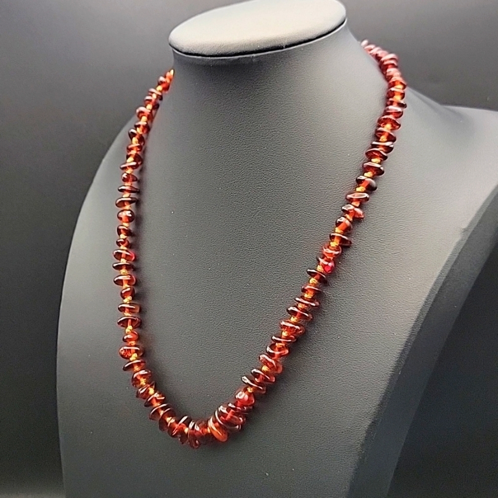 Dark Baltic Amber Chip 18" Necklace Gold Tone Hardware Hand Knotted - Picture 2 of 7